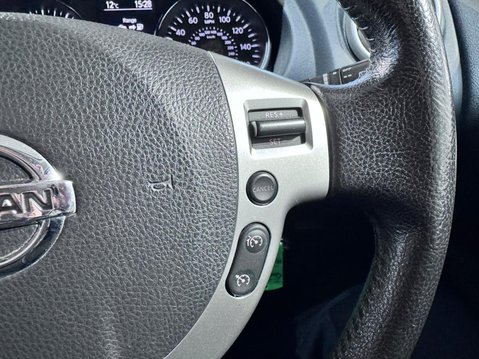 Nissan Qashqai 1.6 Acenta 2WD Euro 5 (s/s) 5dr 17