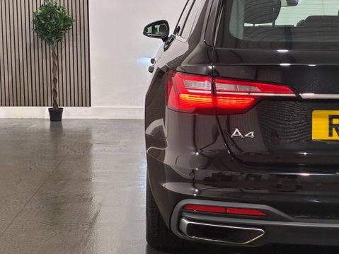 Audi A4 2.0 TDI 30 Technik S Tronic Euro 6 (s/s) 5dr 23
