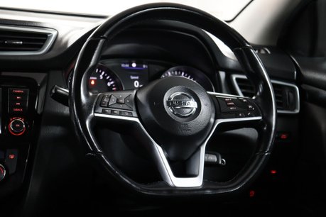 Nissan Qashqai DIG-T ACENTA PREMIUM 46