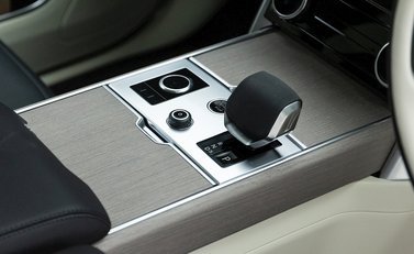 Land Rover Range Rover P400 HSE 20