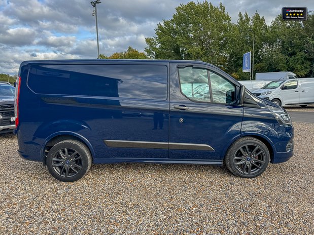 Ford Transit Custom AUTO SWB L1H1 290 Sport Alloys Air Con Sensors EURO 6 SELECT 5