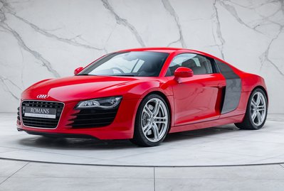 Audi R8 V8