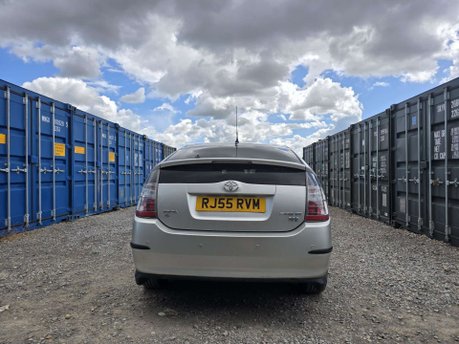 Toyota Prius 1.5 T3 Hatchback 5dr Petrol Hybrid CVT (104 g/km, 76 bhp) 3