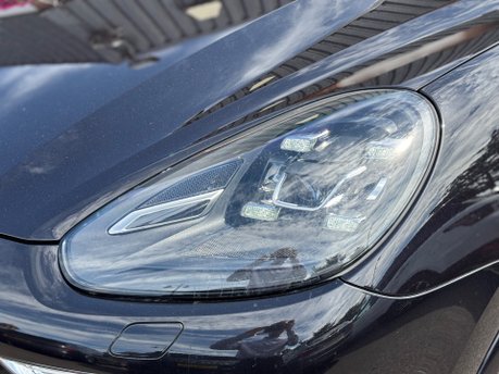 Porsche Cayenne 3.0 TD V6 Platinum Edition SUV 5dr Diesel TiptronicS 4WD Euro 6 (s/s) (262 13