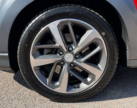 Hyundai KONA 1.6 Kona Premium GT 4x4 Semi-Auto 4WD 5dr 13