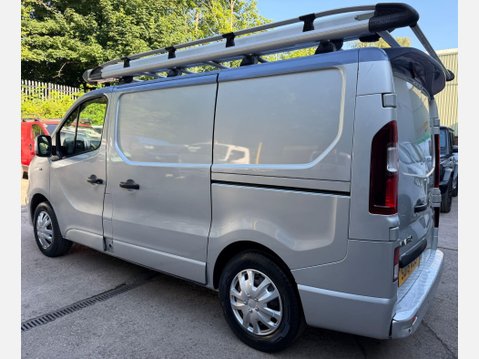 Vauxhall Vivaro 1.6 CDTi 2700 BiTurbo ecoFLEX Sportive L1 H1 Euro 5 (s/s) 5dr 17