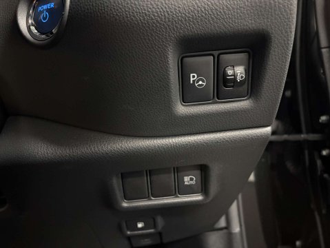 Toyota C-HR 1.8 C-HR Excel HEV CVT 5dr 17