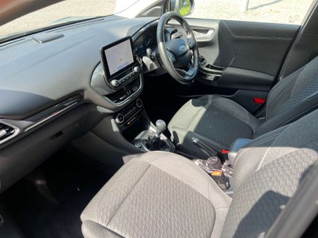 Ford Puma 1.0 Puma Titanium 5dr 35