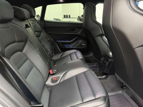 Porsche Taycan Performance Plus 93.4kWh Turbo Cross Turismo 5dr Electric Auto 4WD (680 ps) 55
