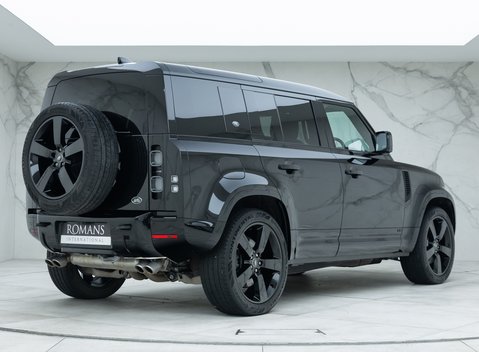 Land Rover Defender 110 V8 3