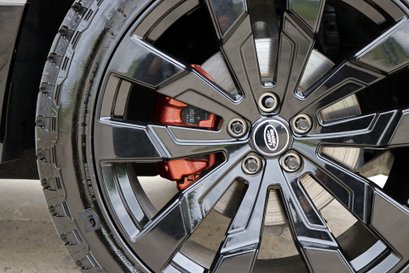 Land Rover Defender 110