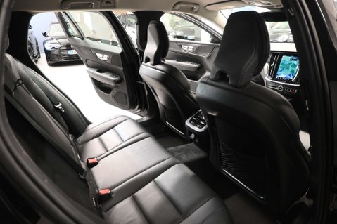 Volvo V60 2.0 V60 + B4 MHEV Auto 5dr 19