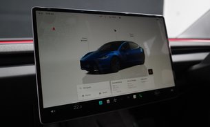 Tesla Model 3 RWD "Highland" c300 Mile Range Vented Seats Adaptive LEDs One Owner VAT Q 21