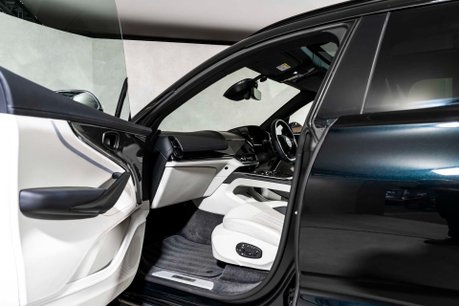 Aston Martin DBX 707 V8. VAT Q. Q PAINTWORK. 40K IN OPTIONS. DUOTONE INTERIOR. H & C SEATS. 15