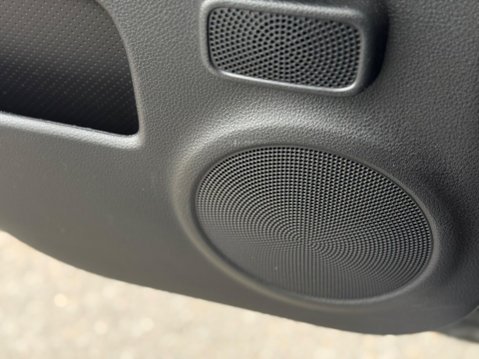 Nissan X-Trail 2.0 dCi Tekna Auto 4WD Euro 5 5dr (AVM) 67