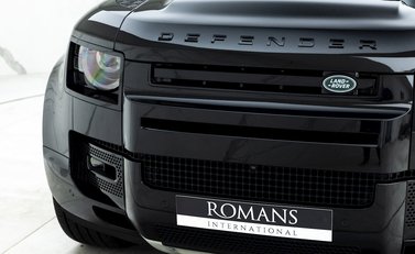 Land Rover Defender 110 V8 23