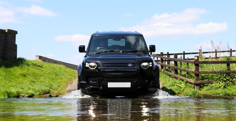Land Rover Defender 110