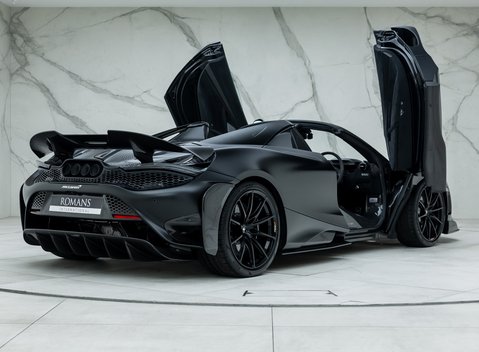 McLaren 765LT Spider 7