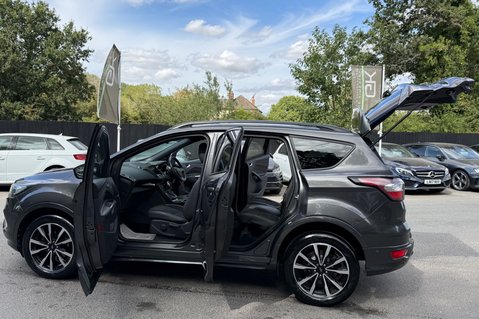 Ford Kuga ST-LINE AUTOMATIC -ONE OWNER- FORD SERVICE HISTORY - APPLE CARPLAY 20