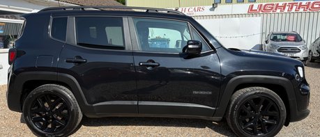 Jeep Renegade 1.0T NIGHT EAGLE STUNNING CAR! SAT NAV..CRUISE CONTROL..AIR CON.STUNNING 1