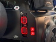 Land Rover Defender 2.0 SD4 S SUV 5dr Diesel Auto 4WD Euro 6 (s/s) (240 ps) 45