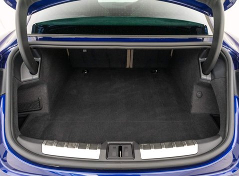 Porsche Taycan TURBO 93KWH 30