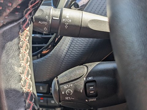 Peugeot 2008 PURETECH S/S GT LINE 25