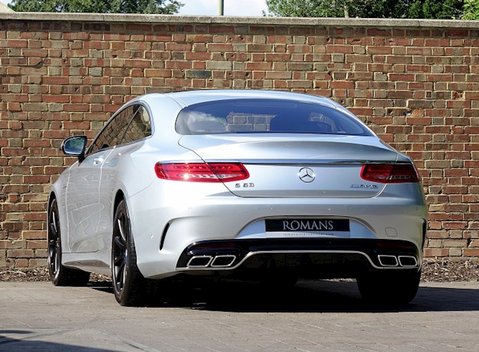 Mercedes-Benz S Class S63 Coupe 23