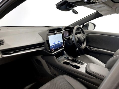 Lexus RZ 300e 71.4kWh Premium Plus SUV 5dr Electric Auto (204 ps) Sat Nav 15