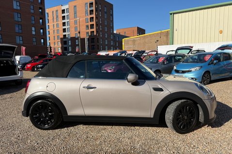 Mini Convertible COOPER…CONVERTIABLE…AUTOMATIC …FULL MINI HISTORY…SAT NAV.. 28