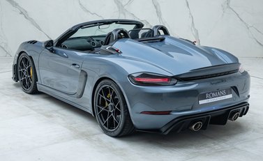 Porsche 718 SPYDER RS PDK 12