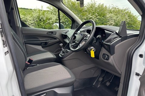 Ford Transit Connect 220 L1 Base 100 ps Tdci Panel Van - Air Con / Rear Camera 19