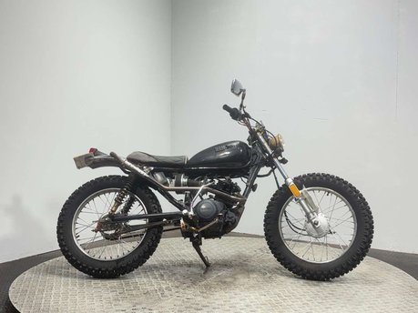 Yamaha YBR 125 2005 SCRAMBLER PROJECT BUILD 125CC LEARNER SPARES OR REPAIR