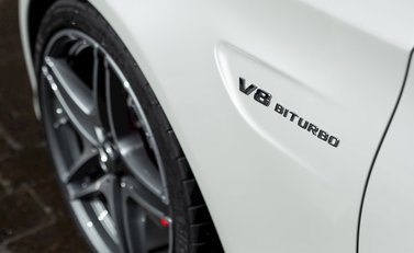 Mercedes-Benz C Class C63 S Estate 27