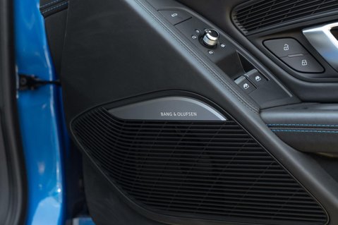 Audi R8 5.2 FSI V10 Plus S Tronic quattro Euro 6 (s/s) 2dr 28