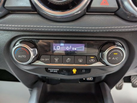 Nissan Juke 1.0 Juke N-Connecta DiG-T 5dr 62
