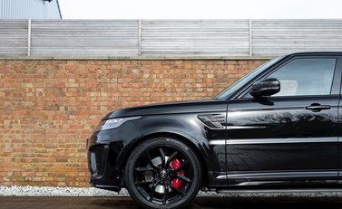 Land Rover Range Rover Sport 5.0 SVR 32