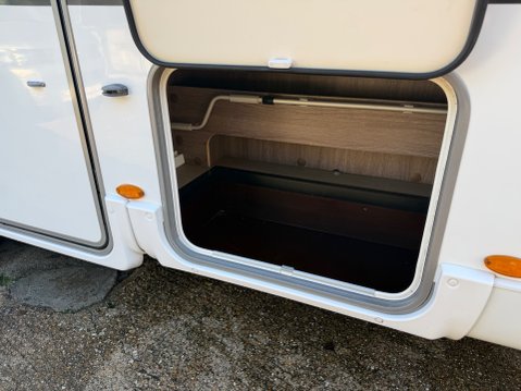 Burstner Ixeo Time 586 SOVEREIGN AUTOMATIC 1 OWNER VEHICLE 31