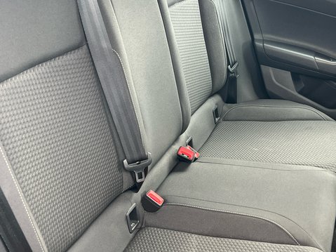 Volkswagen Polo SE EVO 38