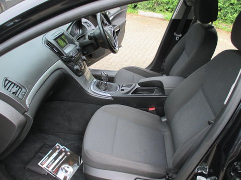 Vauxhall Insignia 1.6 CDTi ecoFLEX Design Sports Tourer Euro 6 (s/s) 5dr 26
