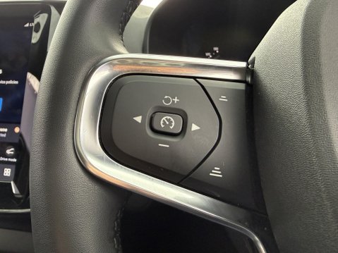 Volvo C40 Twin Recharge 78kWh Ultimate SUV 5dr Electric Auto AWD (408 ps) 39