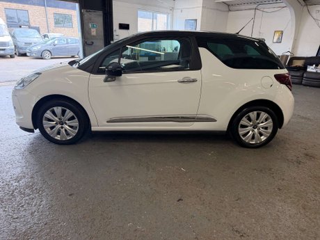 Citroen DS3 1.6 VTi DStyle Hatchback 3dr Petrol Manual Euro 5 (120 ps) 4