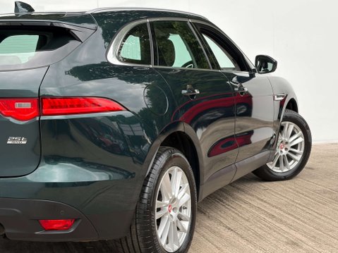 Jaguar F-Pace 2.0 F-PACE Portfolio AWD i Auto 4WD 5dr 30