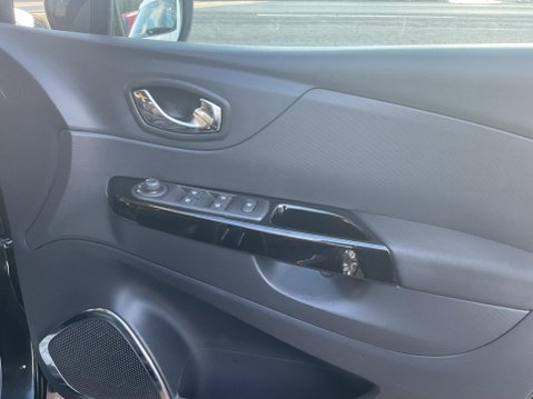 Renault Captur 1.5 dCi ENERGY Dynamique Nav Euro 6 (s/s) 5dr 21