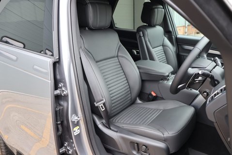 Land Rover Discovery 2026 COMMERCIAL DYNAMIC HSE STYLED BY SEEKER  GENUINE REAR SEATS FITTED  16