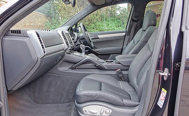 Porsche Cayenne GTS 14