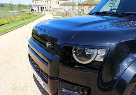 Land Rover Defender 110