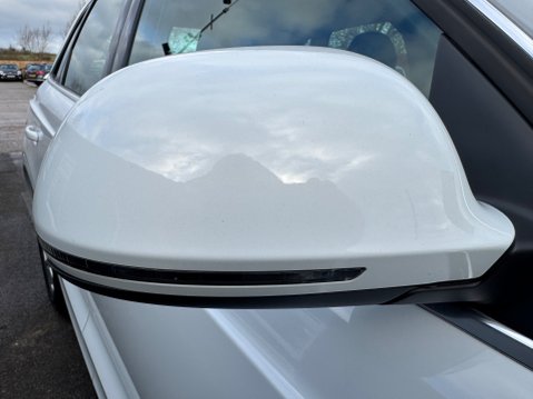 Audi Q3 TFSI S LINE EDITION 20