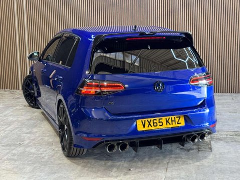 Volkswagen Golf 2.0 Golf R DSG 4WD 5dr 5