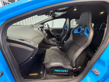 Ford Focus 2.3T EcoBoost RS Hatchback 5dr Petrol Manual AWD Euro 6 (s/s) (350 ps) 9